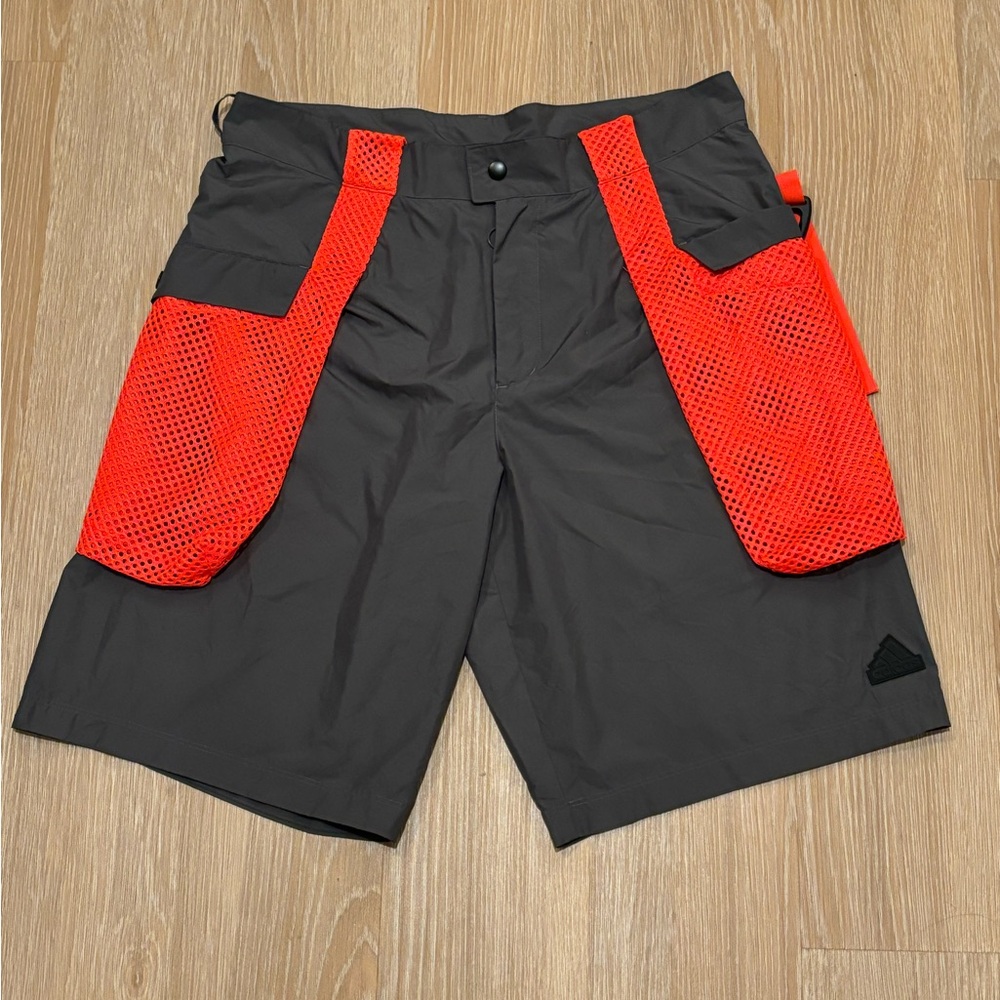 NWOT Adidas Men's City Escape Premium Shorts Size Medium